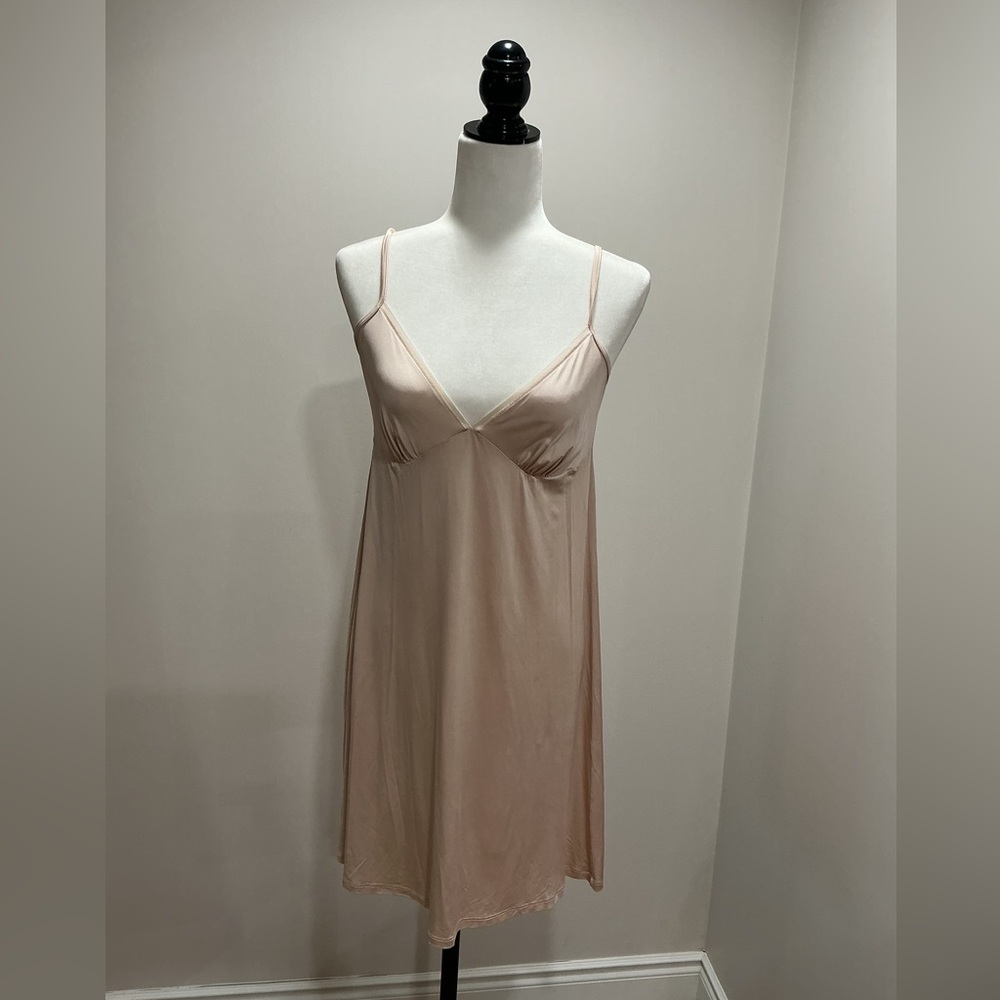 Hanro of Switzerland slip size small